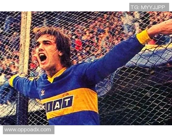 足球历史上以手拨球著称的球星及其经典瞬间分析 足球历史上以手拨球著称的球星及其经典瞬间分析